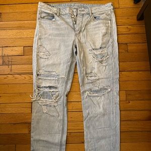 NWOT american eagle boyfriend distressed jeans